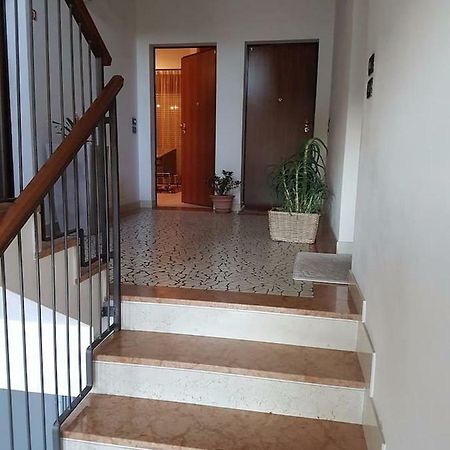 Апартаменты Residenza Annalisa Торри-ди-Квартезоло Экстерьер фото
